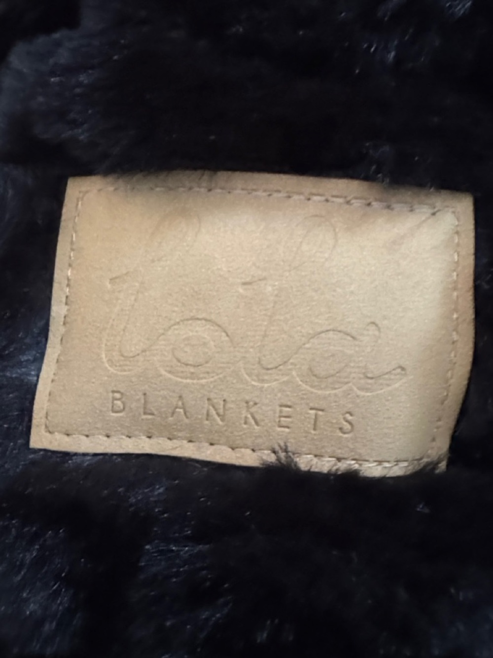 Lola Large blanket in Midnight Marie - Award-Winning Luxury Blankets (NWOT) - Picture 4 of 6
